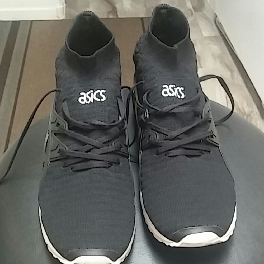 Mens sneakers